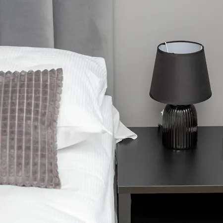 דירה Nowa Letnica Comfortable With Balcony & Parking By Renters גדנסק