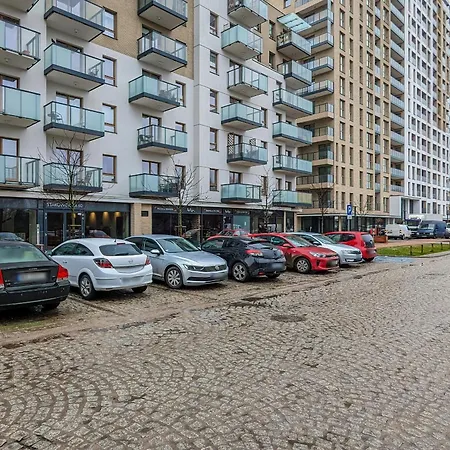 Daire Nowa Letnica Comfortable With Balcony & Parking By Renters