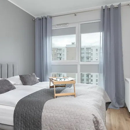 Nowa Letnica Comfortable With Balcony & Parking By Renters * Γκντανσκ