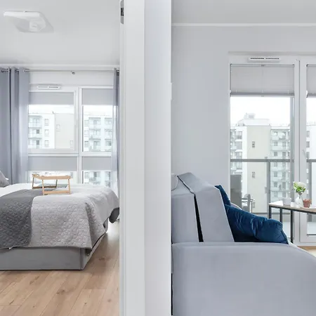 Nowa Letnica Comfortable With Balcony & Parking By Renters Gdansk