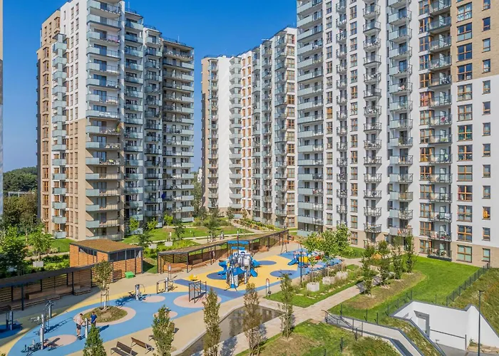 Nowa Letnica Comfortable With Balcony & Parking By Renters