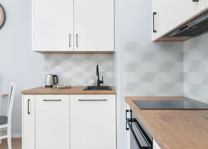 Nowa Letnica Comfortable With Balcony & Parking By Renters Appartement *