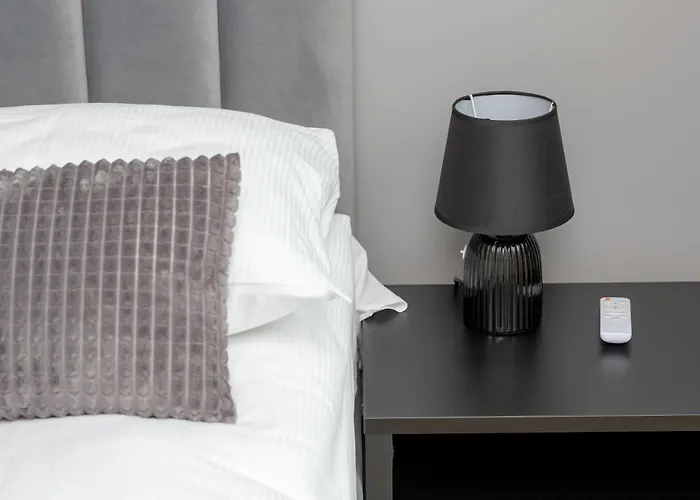 Appartement Nowa Letnica Comfortable With Balcony & Parking By Renters Gdańsk