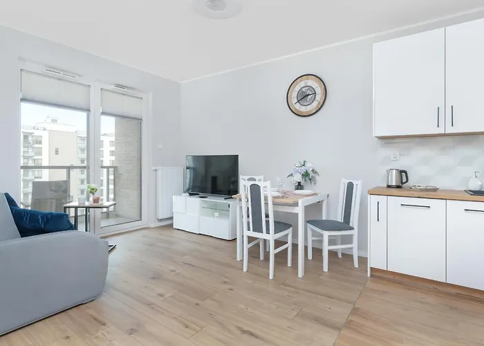 Appartement Nowa Letnica Comfortable With Balcony & Parking By Renters