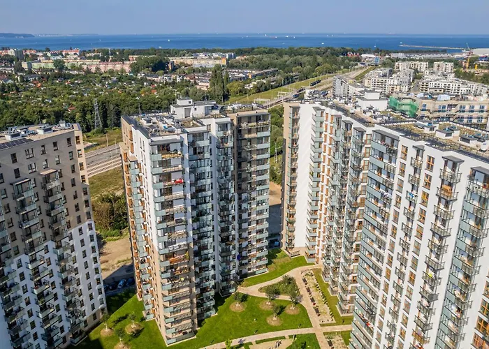 Appartement Nowa Letnica Comfortable With Balcony & Parking By Renters Gdańsk