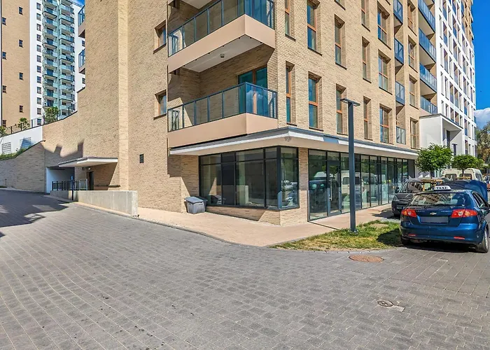 Nowa Letnica Comfortable With Balcony & Parking By Renters *